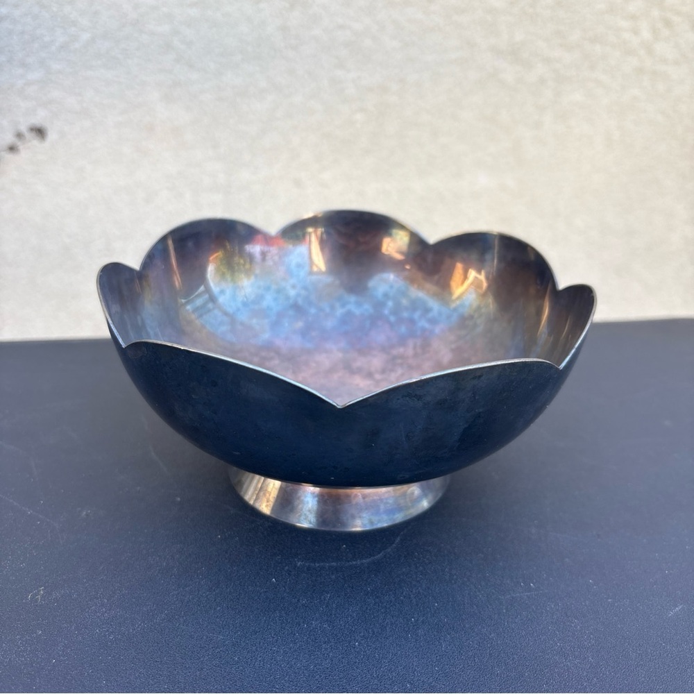 Vintage Fisher K34 Silver Plated Scalloped / Lotus Edge Footed  Bowl 6"D